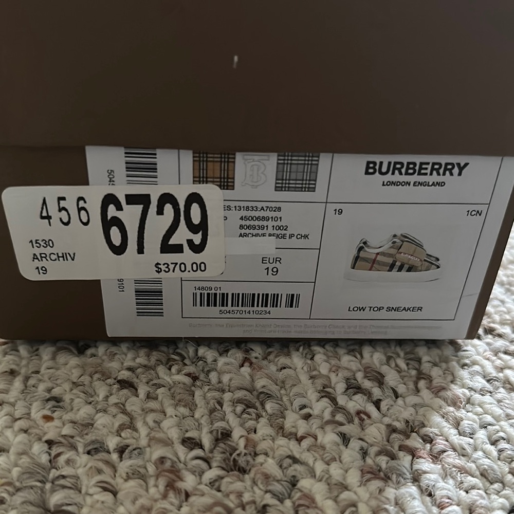 Burberry Low Top Sneakers - Beige Check